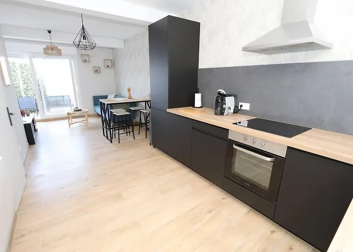 Maison Charme & A Dunkerque Apartment